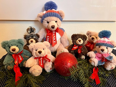 Der neue rosa AIDS-Teddy 2023 Der neue rosa AIDS-Teddy 2023